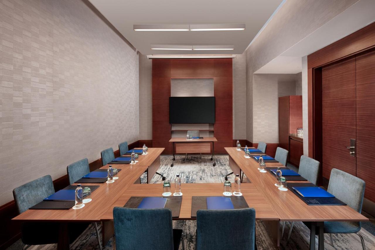 Delta Hotels By Marriott Istanbul Levent Экстерьер фото